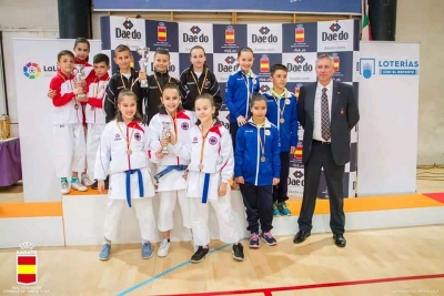 Podi infantil del Campionat d'Espanya de Clubs (Font: Club Karate Montornès)