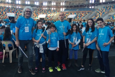 Alumnes de l'Escola Municipal de Música a la trobada de flauta de l'ACEM