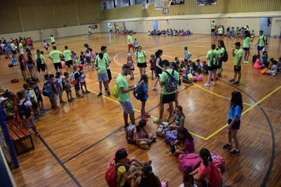 Els grups del Casal Esportiu es reparteixen al Pavelló municipal