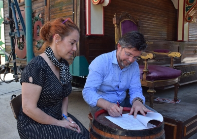 Signatura del conveni entre l'Ajuntament i el Circ Raluy