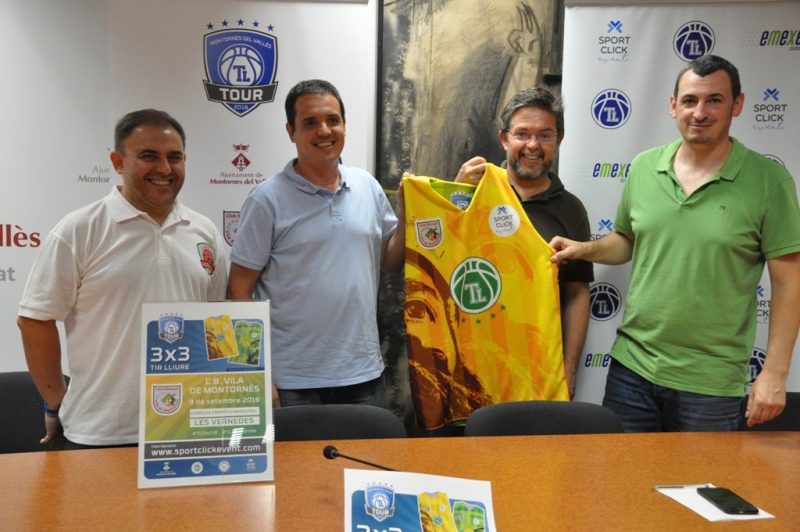 D'esquerra a dreta: Manel Sánchez (entrenador de l'equip sènior A del CB Vila de Montornès), Marc Clariana (organitzador del 3x3 Tir Lliure Tour), l'alcalde, José A. Montero i Xavi Espín (president del CB Vila de Montornès)