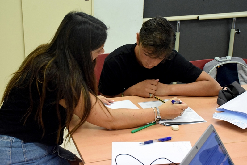 Aula de reforç escolar a l’estiu per a alumnes de secundària