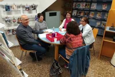 Club de lectura fàcil en català a la Biblioteca (Imatge: Oficina de Català de Montornès)