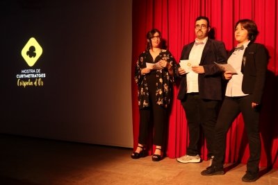 Els tres presentadors de la gala de la IV Mostra de Curtmetratges Crispeta d'Or