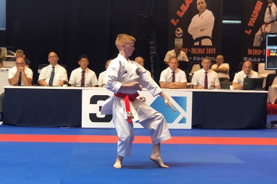 Bernat Vilà durant la competició (Foto: Club Karate Montornès)