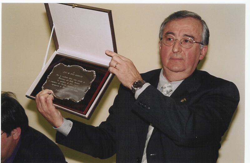 L'exalcalde, José Maria Ruiz Alarcón, en la sessió plenària de renunciar al seu càrrec l'11 de gener de 2003