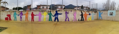 Mural de la via solidària elaborat per l'alumnat de l'Institut Marta Mata (imatge: Institut Marta Mata)