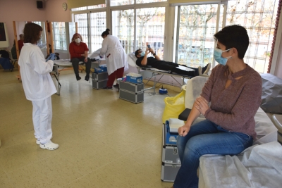 Donació de sang, organitzada amb la col·laboració de l'alumnat de l'INS Vinyes Velles (15/12/2020)