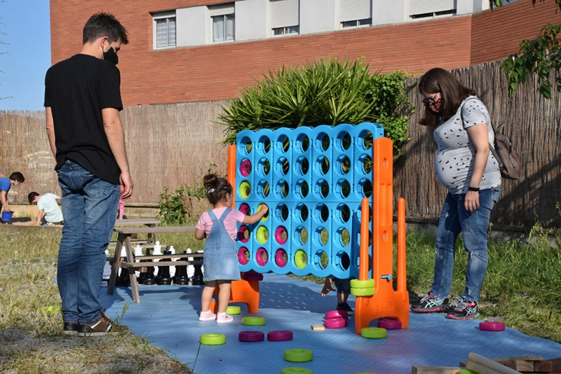 Participants en les activitats del Dia Internacional del Joc al CI Pintor Mir