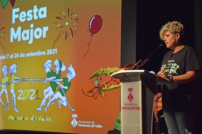 La regidora de Cultura i Festes, Mercè Jiménez, presentant la Festa Major 2021.