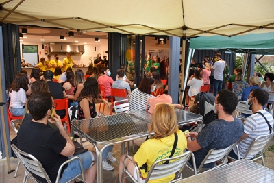 Un moment de l'acte de presentació de la cervesa de la Festa Major 2021.