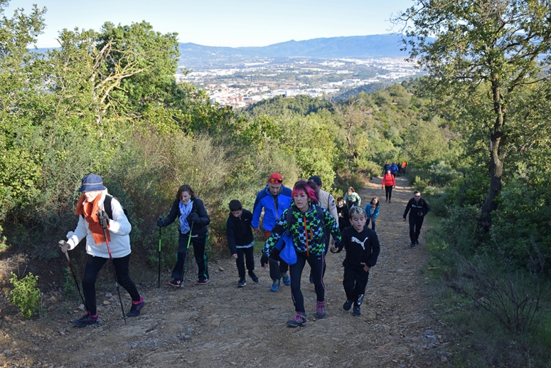 La Marxa Popular, al seu pas per les muntanyes del Parc de la Serralada Litoral.