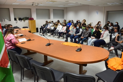 Un moment de l'acte de constitució del Consell d'Infants del curs 2021-22.