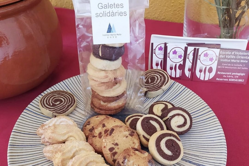 Galetes solidàries a l'Escola d'Hoteleria del Vallès Oriental. (imatge: EHVO)