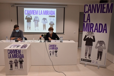 Roda de premsa per presentar el projecte "Canviem la mirada", amb el regidor de l'Àrea d'Acció Social, Jordi Delgado, i l'agent d'Igualtat, Jose Gómez.