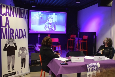 Les persones assistents han pogut visualitzar el vídeo de presentació de la Dimensió Violeta.