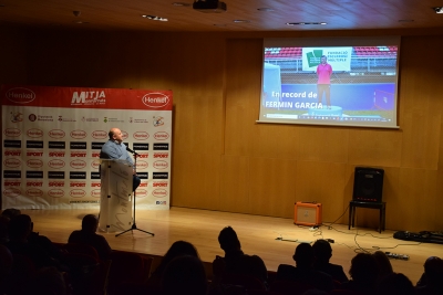 Homenatge a l'atleta Fermín García.