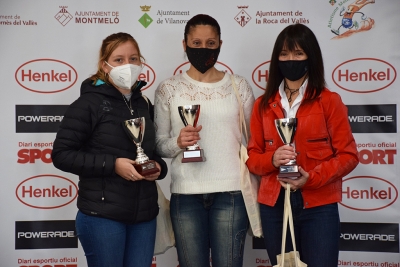 Marta Ángel, Sandra Cortés i Reyes Viera, primeres atletes locals a la 27a Mitja.