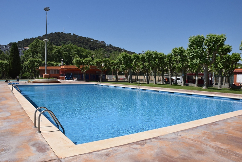 Les piscines d'estiu, preparades per obrir portes.