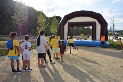 Activitats de la festa inaugural del Cruyff Court i el parc socioesportiu.