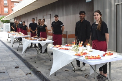 L'alumnat del PTT ha preparat el berenar.