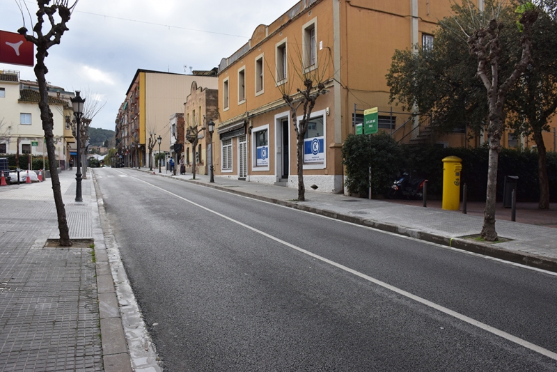 Punt de l'avinguda de l'Onze de Setembre on s'està construint el nou pas elevat.