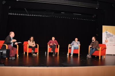 debat "Quin és el paper que han de jugar els representants polítics per a millorar la participació i l’empoderament de la joventut a les seves comunitats?"