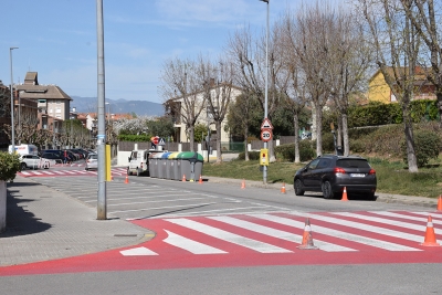 Obres de pintura al carrer del Molí.