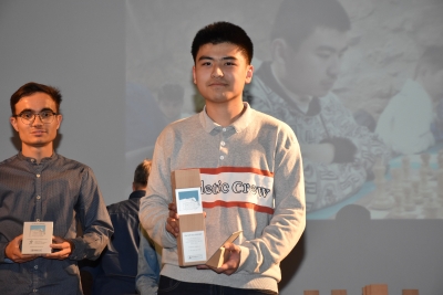 Hong Wie Zheng, del Club Escacs Montornès, guanyador del premi sènior a la constància.
