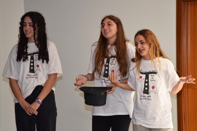 ImproShow a càrrec de tres alumnes de l'Escola Municipal de Música, Dansa i Aula de Tea