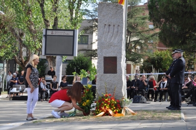 Un moment de l'ofrena floral, en aquest cas del Centro Cultural Andaluz.