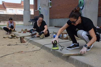 Preparació de fustes i altres materials.