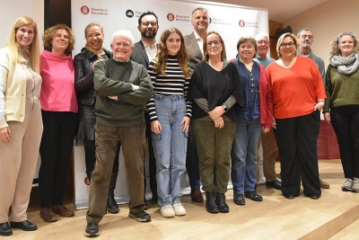 Guanyadors i guanyadores del concurs, amb representants del consorci del parc (imatge: Parc de la Serralada Litoral).