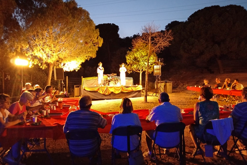 Un moment del sopar romà "Convivium". (imatge: Mons Observans)