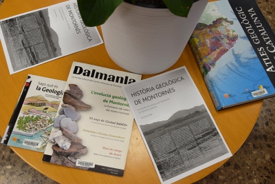 La revista Dalmanla en què es va incloure l'article, juntament amb altres publicacions sobre la geologia.