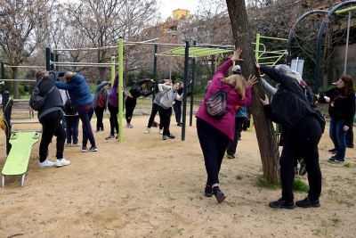 La sortida ha comptat amb exercicis per activar el cos a càrrec de Laura Noguera, fisioterapeuta de l'EAP Montornès-Montmeló de l'ICS.