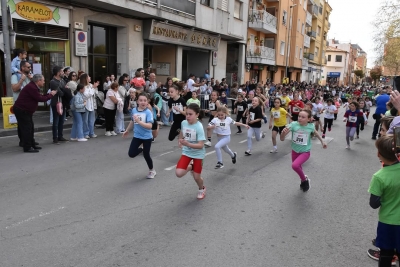 Una de les curses de la 15a Mini Solidària.