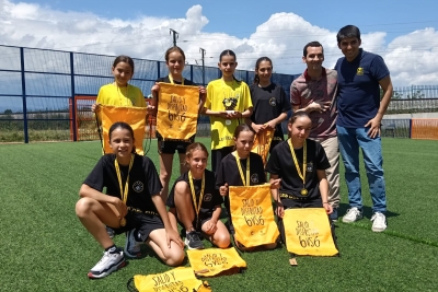 L'equip femení de Banyoles, guanyador del Premi al respecte.