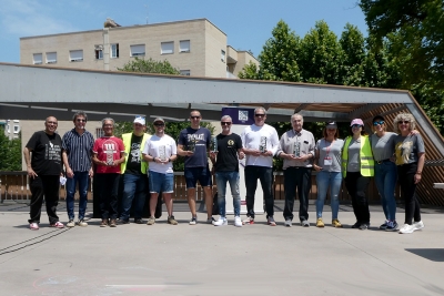 Els propietaris i propietàries dels vehicles guanyadors. (Autor: Josep Flores)