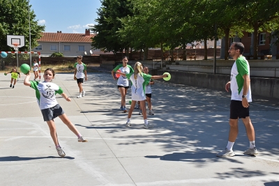Sessions de tecnificació al campus del Club Handbol Montornès.