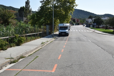 Zona d'aparcament de caravanes i autocaravanes al carrer del Consell de Cent, a prop de la confluència amb el carrer de Josep Tarradellas.