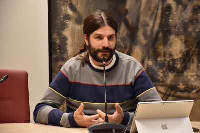 El regidor de l'Àrea d'Acció Social, Jordi Delgado, a la presentació de l'informe.