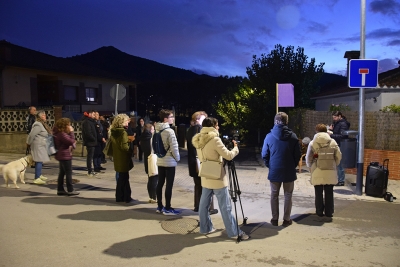 Teatralització al carrer de Neus Català Pallejà.