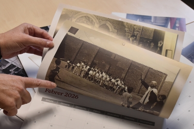 Entre les instantànies hi ha vistes panoràmiques, celebracions populars i mostres dels oficis d’abans.