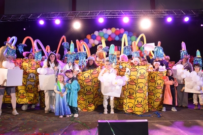 2n premi comparsa mitjana: "Los Aguafiestas".