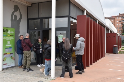 Accés al punt d'informació de la Carpa Polivalent El Sorralet.
