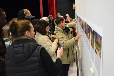 Taller participatiu del Pla de Barris a l'Espai Cultural Montbarri.