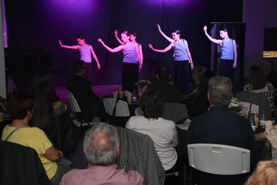 Una de les actuacions de l'alumnat de dansa de l'Escola Municipal de Música, Dansa i Aula de Teatre.