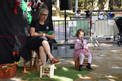 Contes amb la narradora mOn mas.