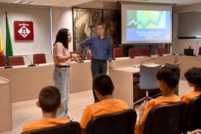 L'acte va comptar amb les intervencions de la regidora d'Infància, Evelyn de la Rosa, i l'alcalde, José A. Montero.